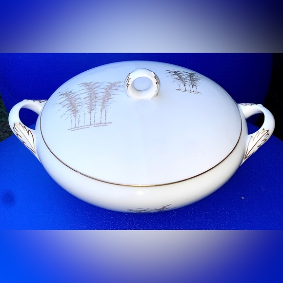 Vintage Discontinued Fukagawa Arita GOLD BAMBOO Handled Lidded Vegetable Bowl - Picture 8 of 12